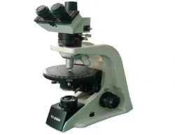 میکروسکوپ پلاریزان سه چشمی